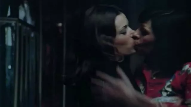 انگشت گذاری سبزه آماتور شیرین فیلم سوپر خارجی کم حجم